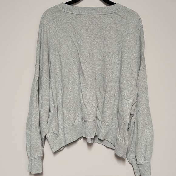 Old Navy Light Gray Crew Neck Sweater - Picture 6 of 7